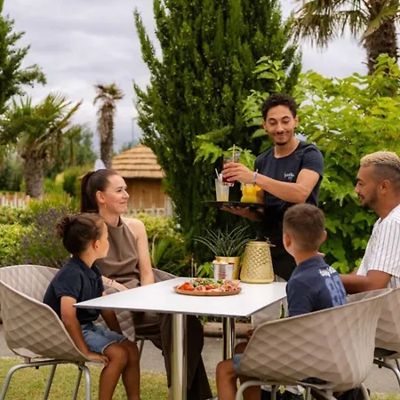 Mobil Avec Terrasse A Saint-jean-de-monts - Api-1-52-1175 مكان تخييم سان جان دي مونت