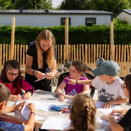 Кемпинг Mobil Avec Terrasse A - Api-1-52-1175 Сен-Жан-де-Мон